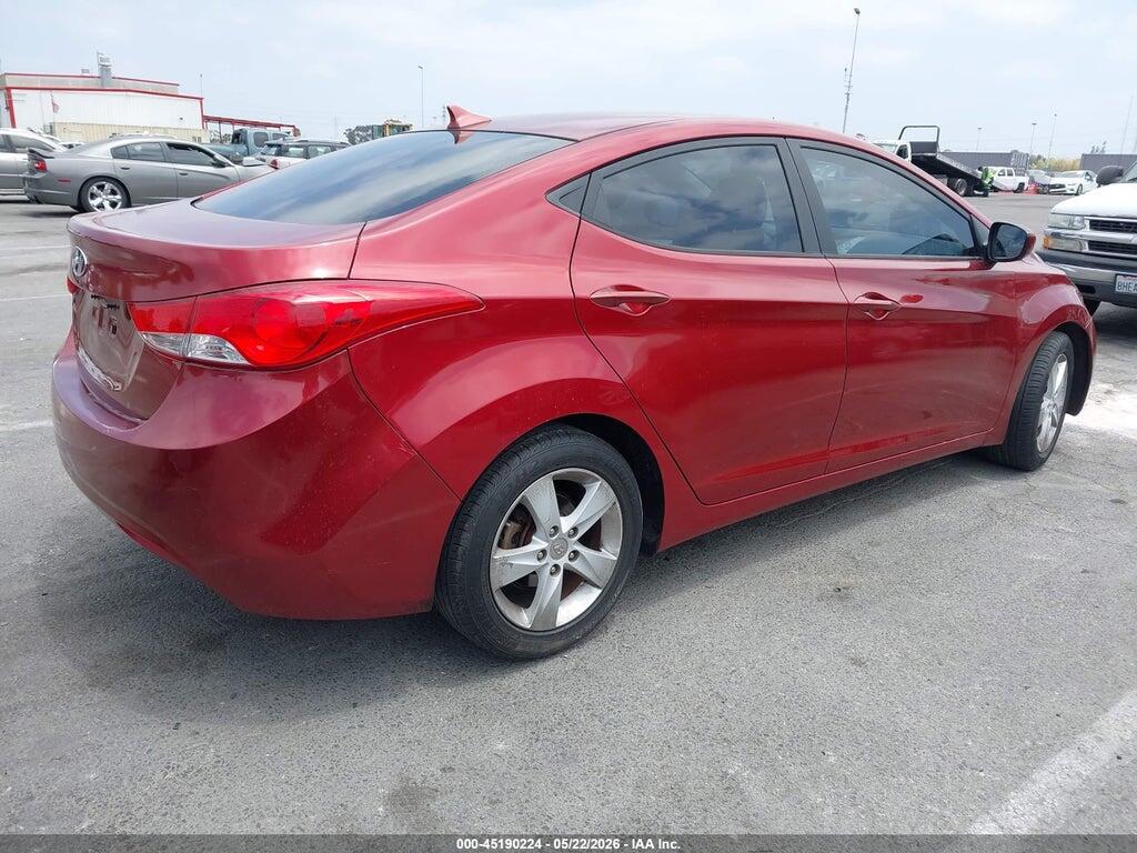5NPDH4AEXDH438769 2013 HYUNDAI ELANTRA photo no. 4