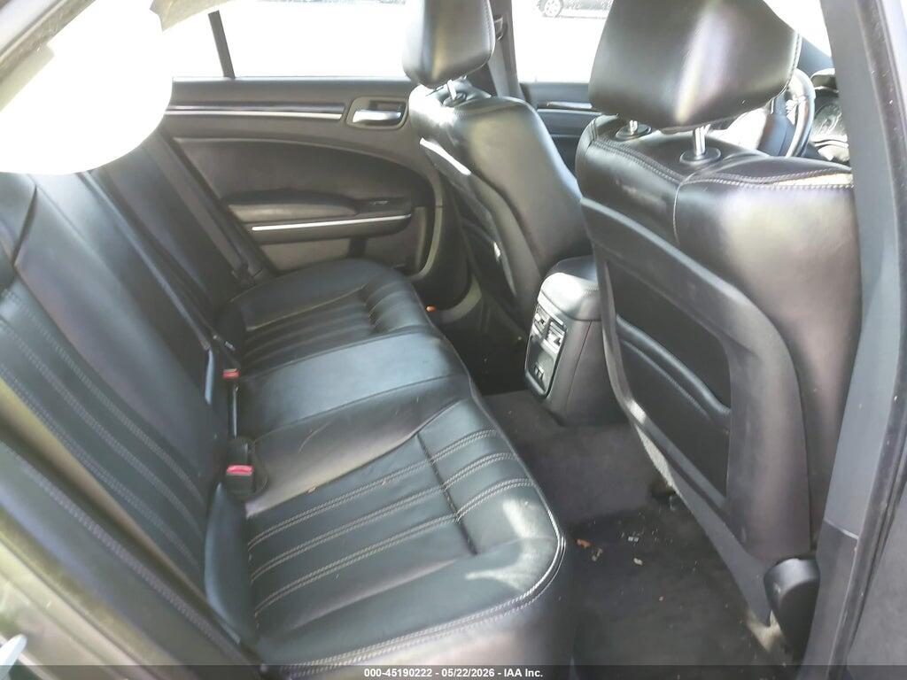 2C3CCABG8JH326070 2018 CHRYSLER 300 photo no. 8