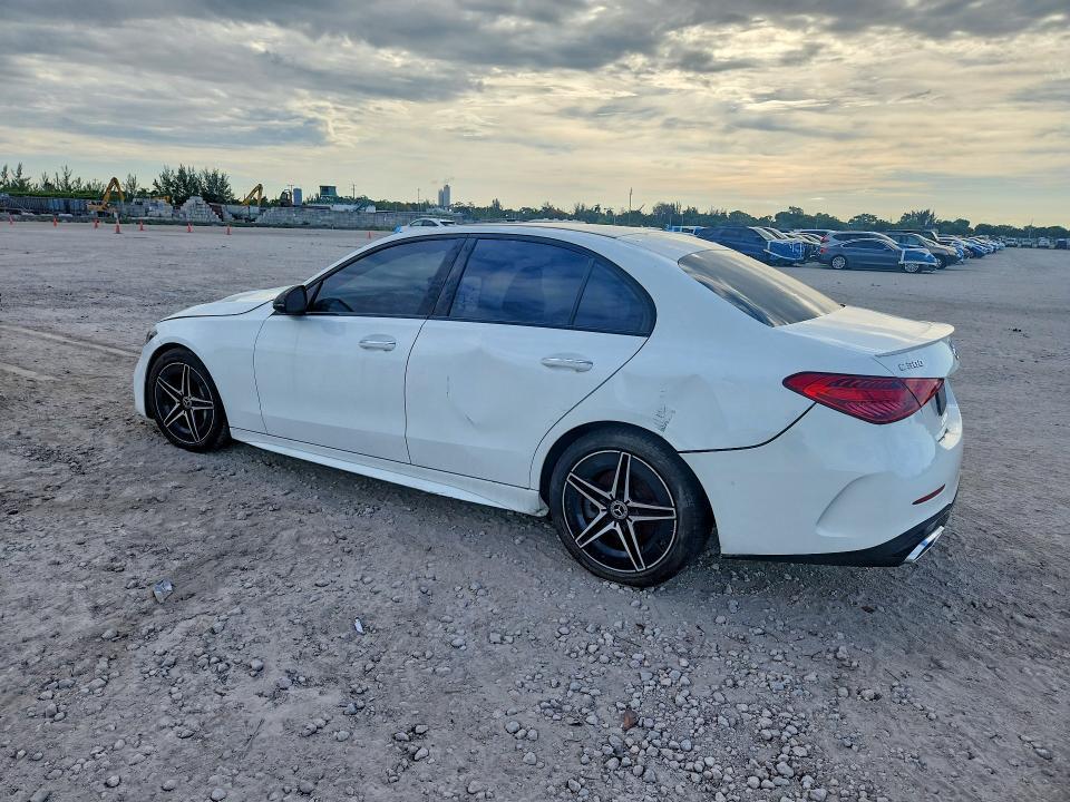 2023 MERCEDES-BENZ C 300 — Фото 2 из 12