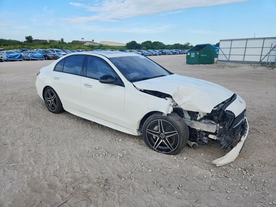 2023 MERCEDES-BENZ C 300 — Фото 4 из 12