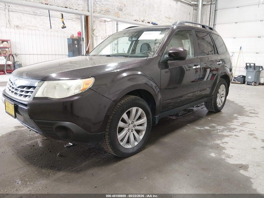 JF2SHADC7DH411190 2013 SUBARU FORESTER photo no. 2