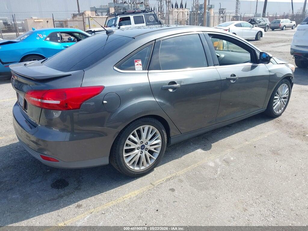 1FADP3J28HL245627 2017 FORD FOCUS photo no. 4