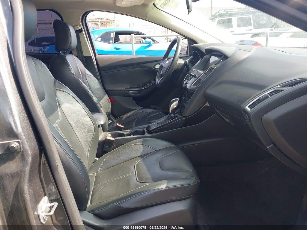 1FADP3J28HL245627 2017 FORD FOCUS photo no. 5