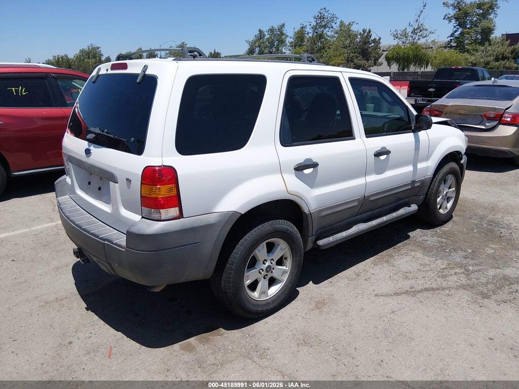 1FMCU03136KA07054 2006 FORD ESCAPE photo no. 4