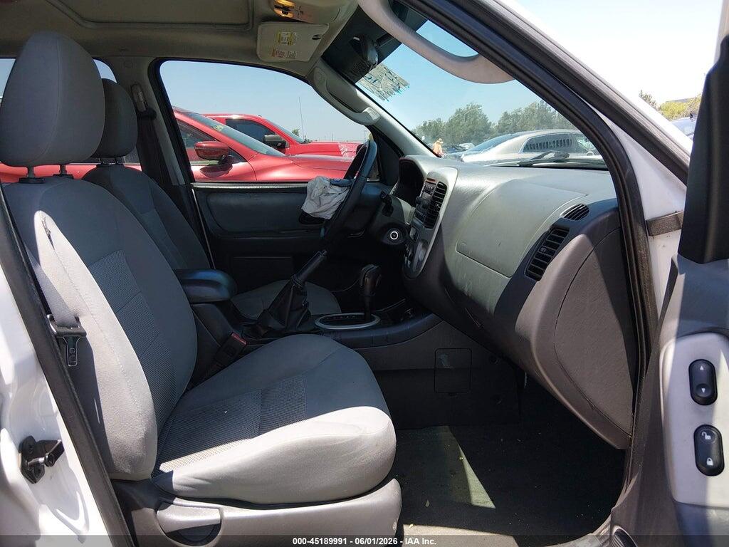 1FMCU03136KA07054 2006 FORD ESCAPE photo no. 5