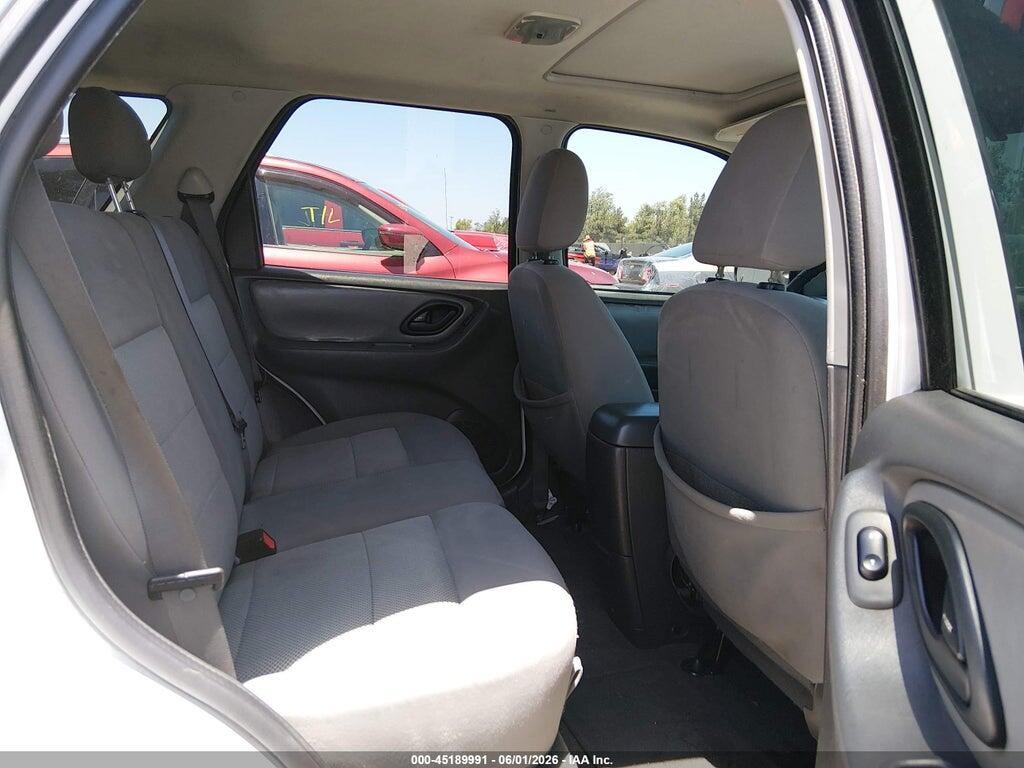 1FMCU03136KA07054 2006 FORD ESCAPE photo no. 8