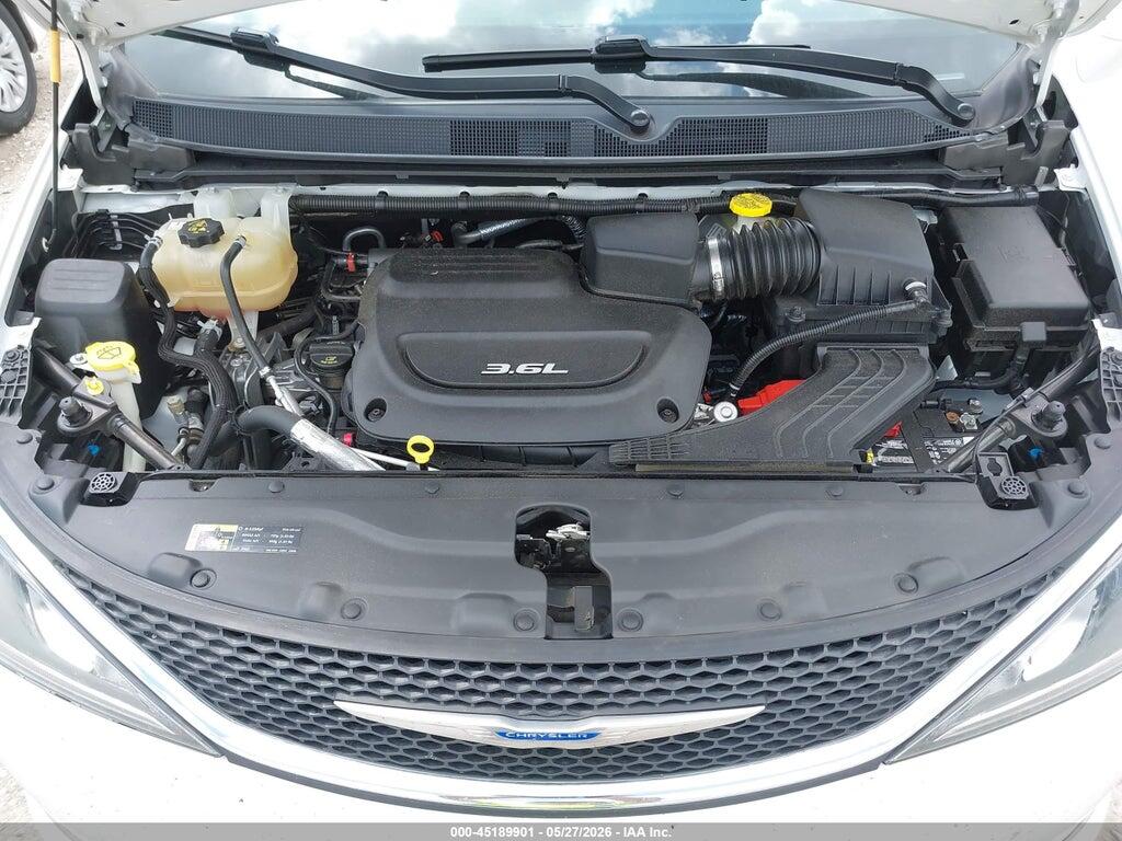 2C4RC1BG7HR526643 2017 CHRYSLER PACIFICA photo no. 10