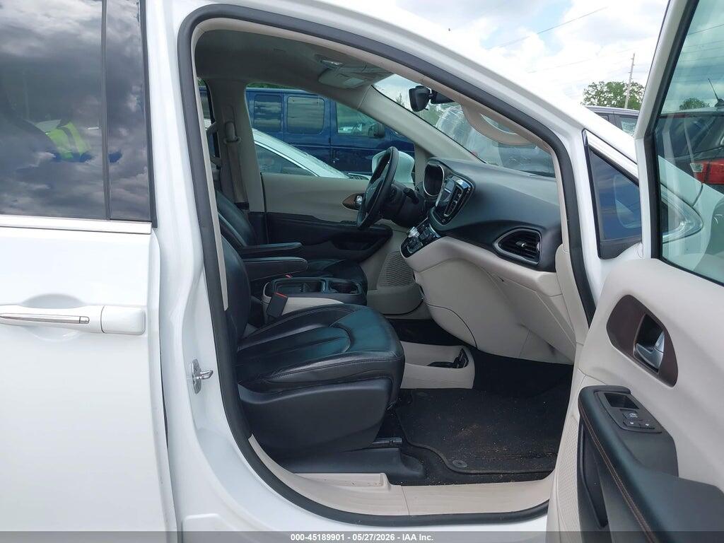 2C4RC1BG7HR526643 2017 CHRYSLER PACIFICA photo no. 5