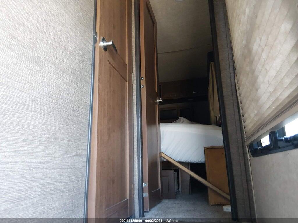 4YDF42235GF810410 2016 KEYSTONE RV OTHER photo no. 5