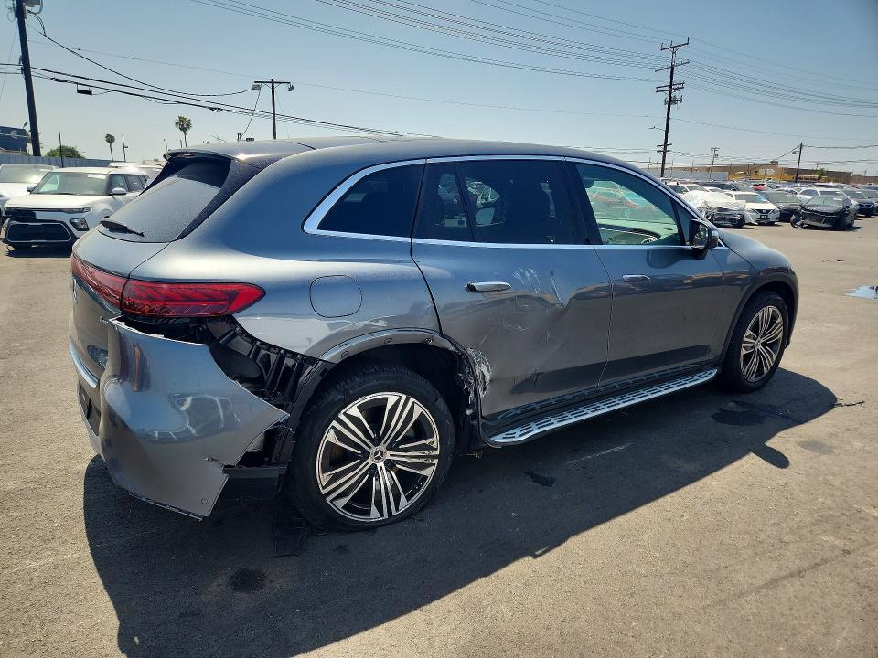 2023 MERCEDES-BENZ EQS SUV 450 4MATIC — Фото 3 из 13