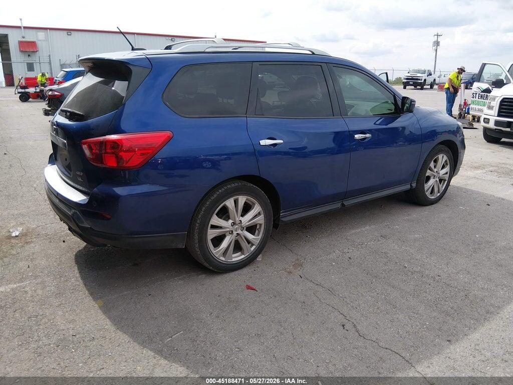5N1DR2MM0JC603977 2018 NISSAN PATHFINDER photo no. 4