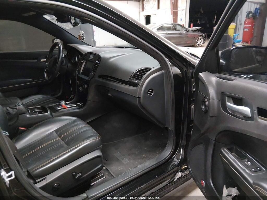 2C3CCABG7HH599687 2017 CHRYSLER 300 photo no. 5