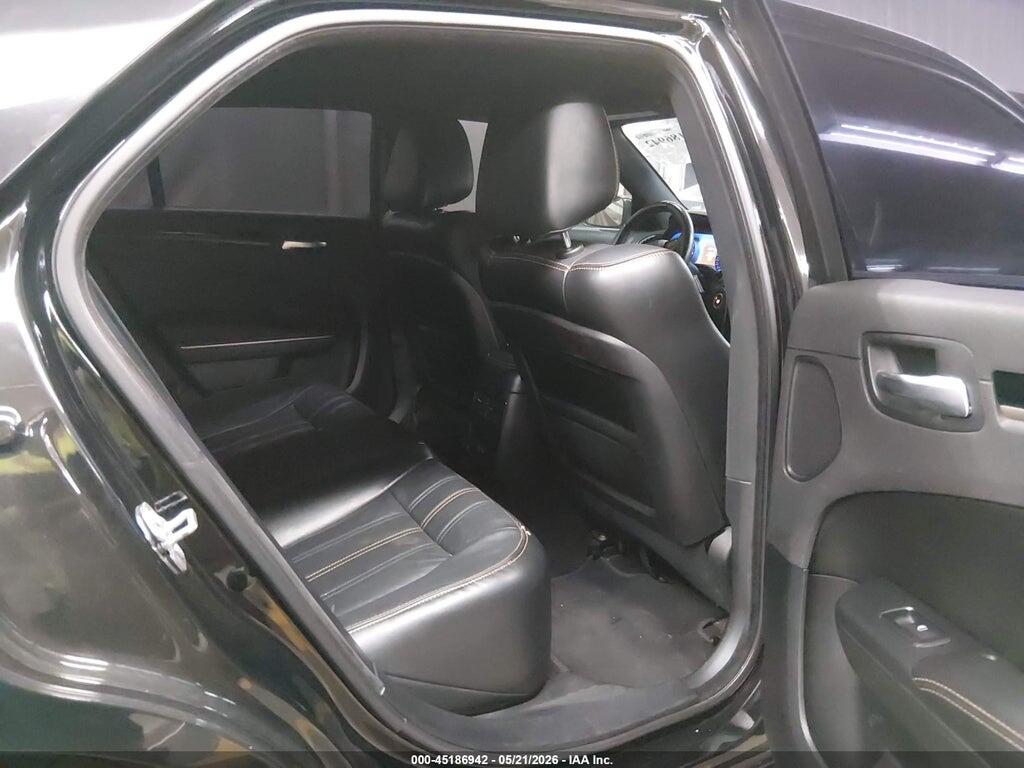 2C3CCABG7HH599687 2017 CHRYSLER 300 photo no. 8