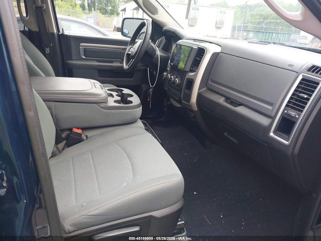 1C6RR7TT5KS710604 2019 RAM 1500 CLASSIC photo no. 5