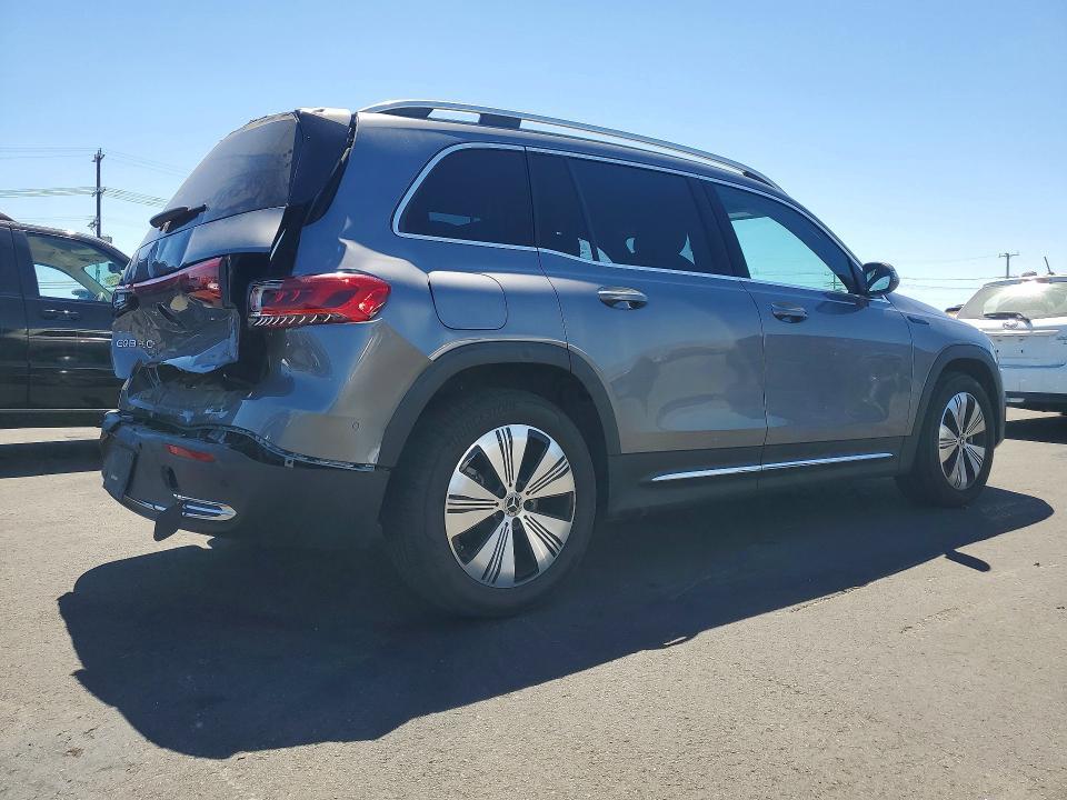 2023 MERCEDES-BENZ EQB 250+ — Фото 3 из 13