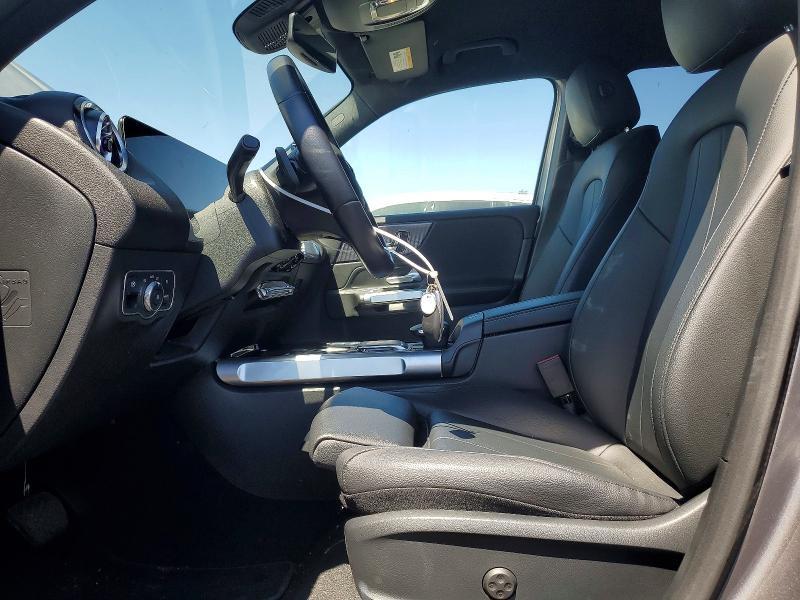 2023 MERCEDES-BENZ EQB 250+ — Фото 7 из 13