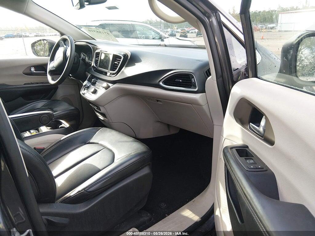 2C4RC1DG6LR182406 2020 CHRYSLER VOYAGER photo no. 5