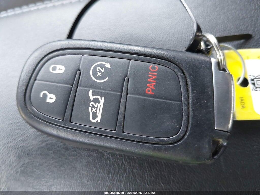 1C4PJMLB0KD108422 2019 JEEP CHEROKEE photo no. 11