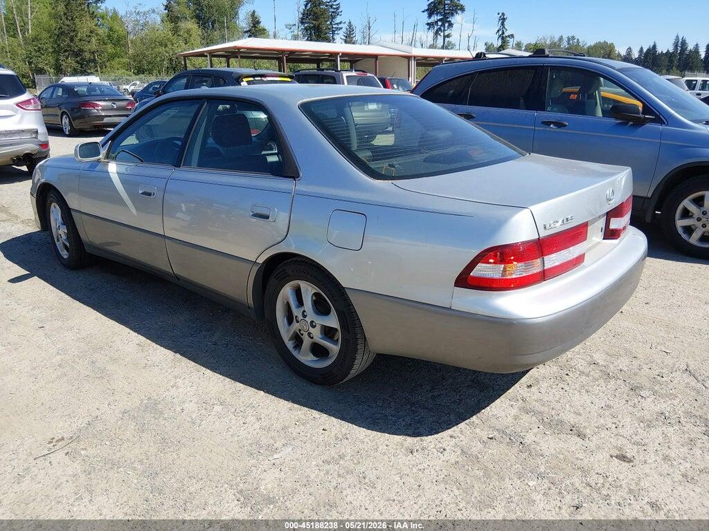 JT8BF28G715111796 2001 LEXUS ES 300 photo no. 3