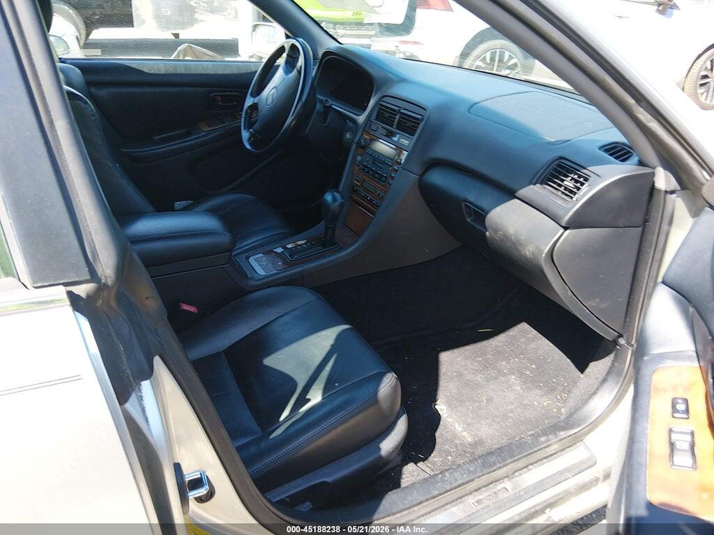 JT8BF28G715111796 2001 LEXUS ES 300 photo no. 5
