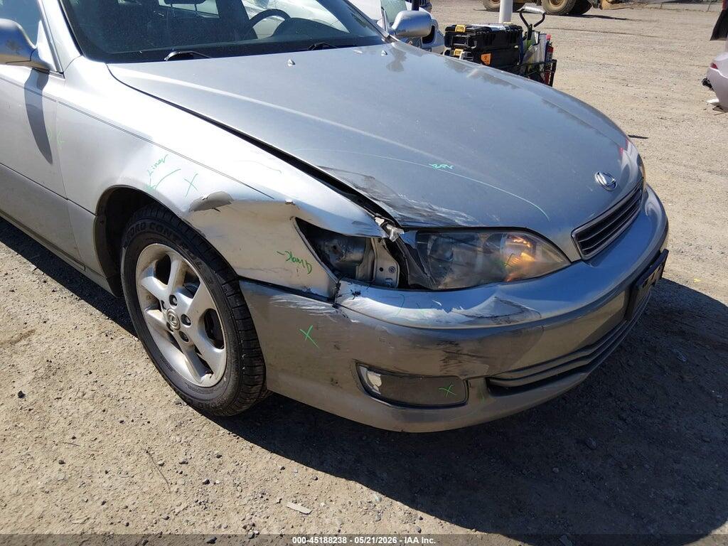 JT8BF28G715111796 2001 LEXUS ES 300 photo no. 6