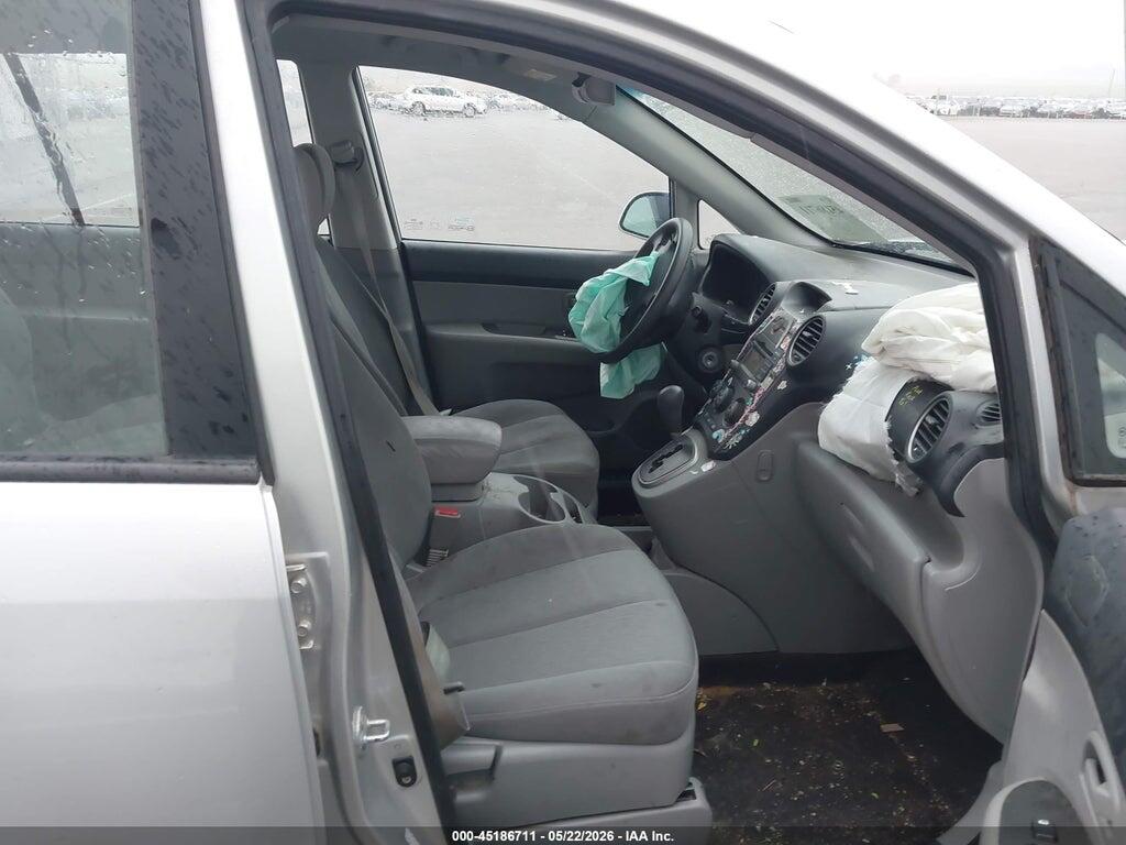 KNAFG528897273176 2009 KIA RONDO photo no. 5