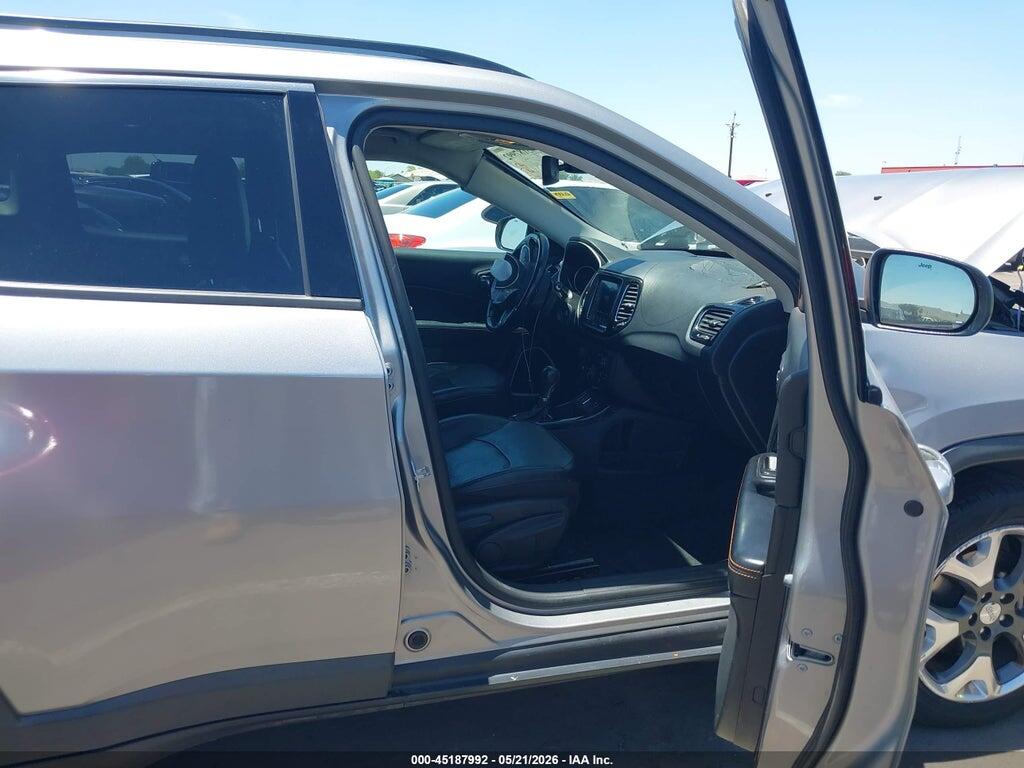 3C4NJCCBXLT122597 2020 JEEP COMPASS photo no. 5