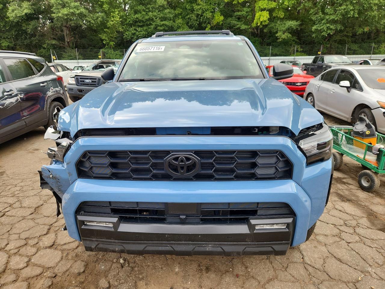 2026 TOYOTA 4RUNNER TRD OFF-ROAD — Фото 5 из 12