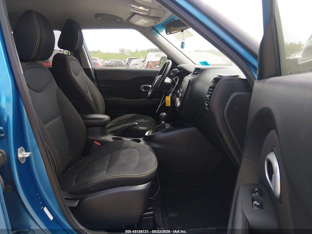 KNDJP3A58G7347878 2016 KIA SOUL photo no. 5