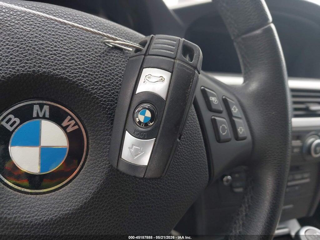 WBAPK73549A464695 2009 BMW 328I photo no. 11