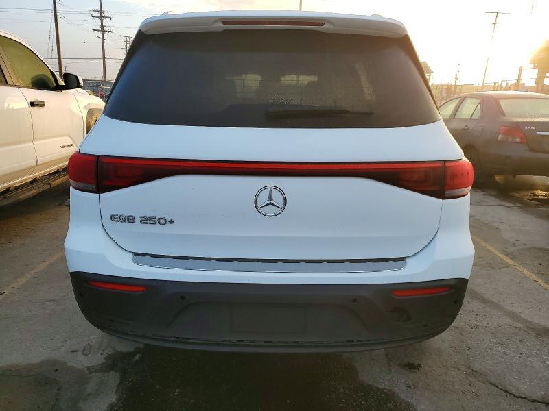 2023 MERCEDES-BENZ EQB 250+ — Фото 6 из 13