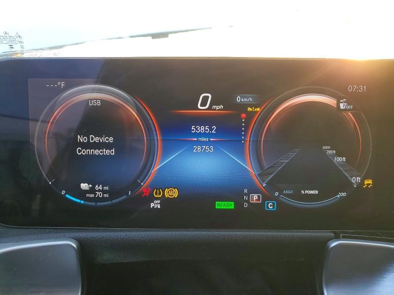 2023 MERCEDES-BENZ EQB 250+ — Фото 9 из 13