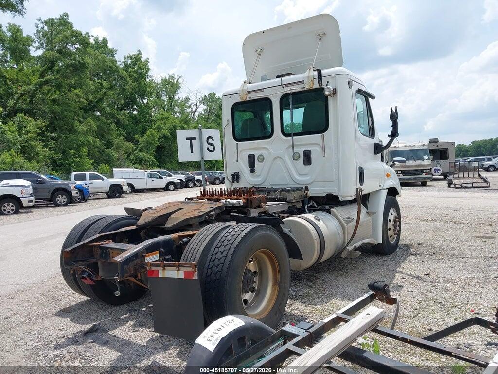 1FUBGADV2CSBS4923 2012 FREIGHTLINER CASCADIA 113 photo no. 4