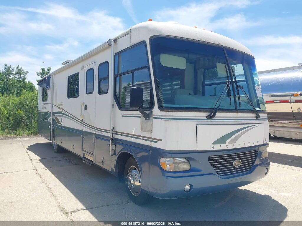 3FCNF53S8XJA15224 1999 FORD F550 photo no. 1