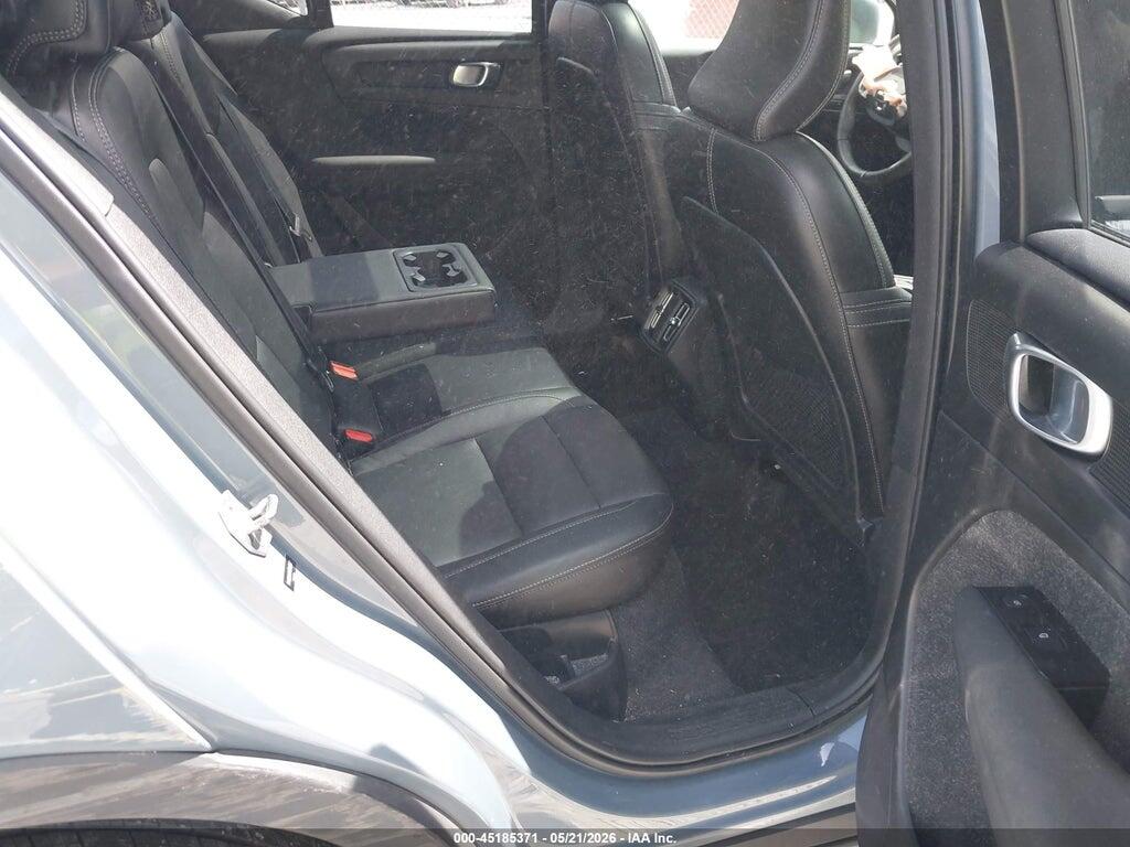 YV4162UK0M2542927 2021 VOLVO XC40 photo no. 8