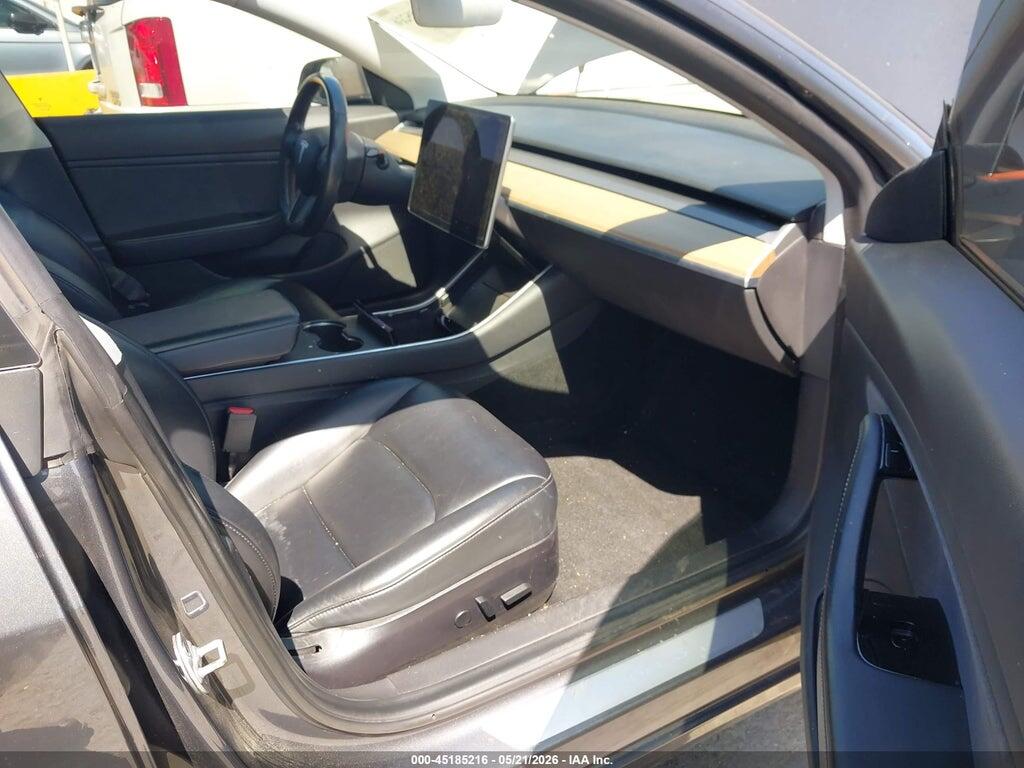 5YJ3E1EA9KF398576 2019 TESLA MODEL 3 photo no. 5
