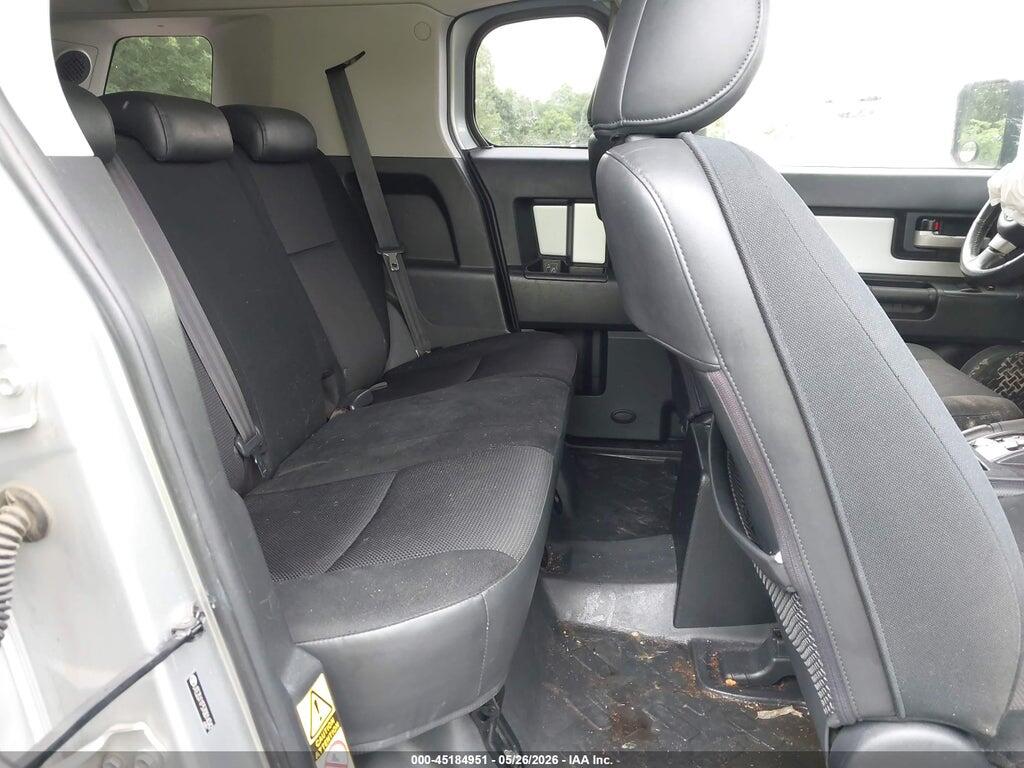 JTEZU11F570014342 2007 TOYOTA FJ CRUISER photo no. 8