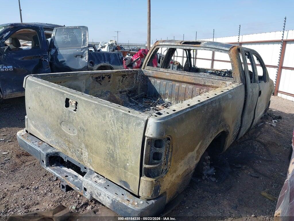 1FTPX14524NA05604 2004 FORD F-150 photo no. 4