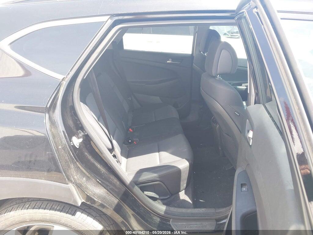 KM8J3CA28JU716017 2018 HYUNDAI TUCSON photo no. 8