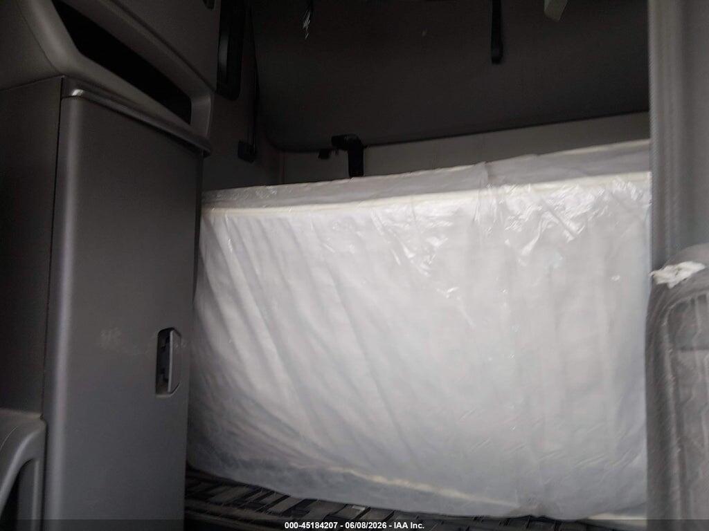 4V4NC9EH7KN209746 2019 VOLVO VNL photo no. 7