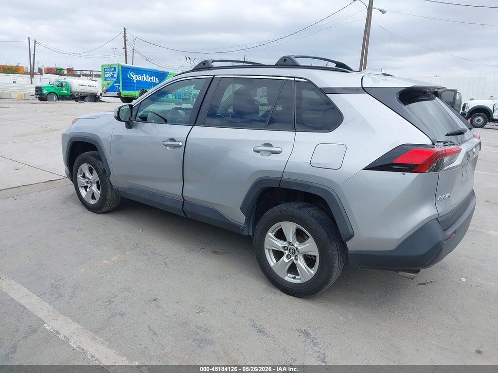 2T3W1RFV0MW138752 2021 TOYOTA RAV4 photo no. 3