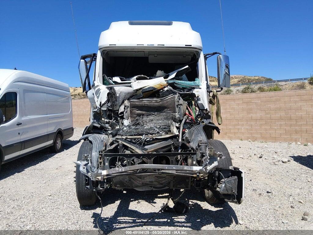4V4NC9EH5NN298706 2022 VOLVO VNL photo no. 12
