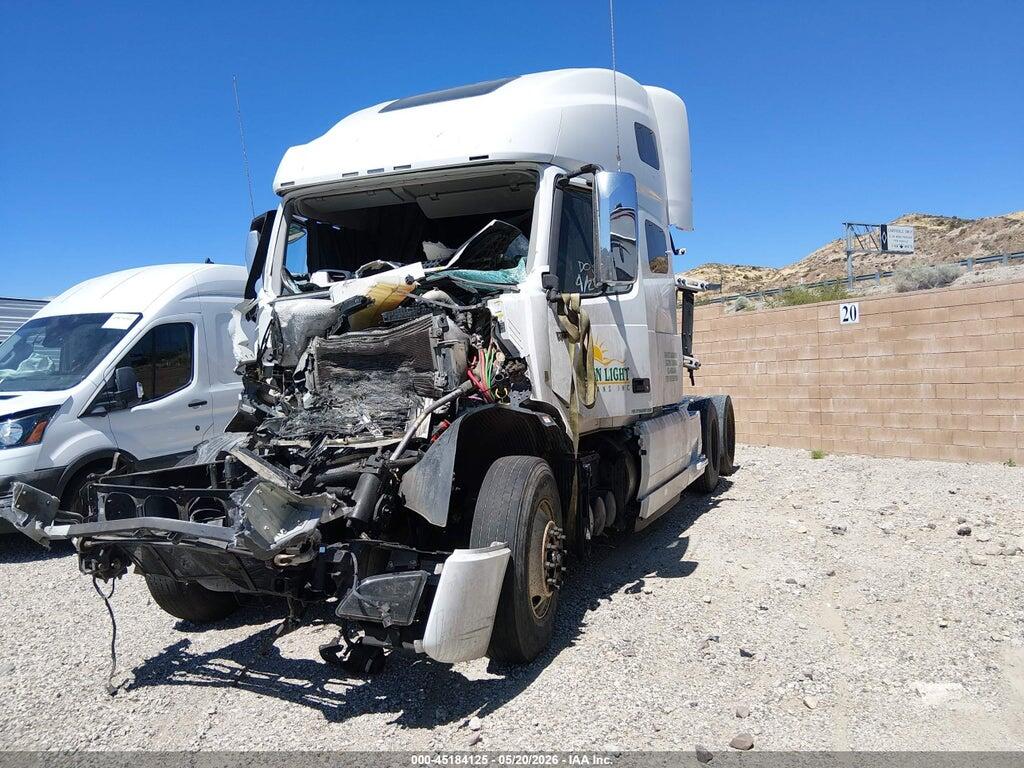 4V4NC9EH5NN298706 2022 VOLVO VNL photo no. 2