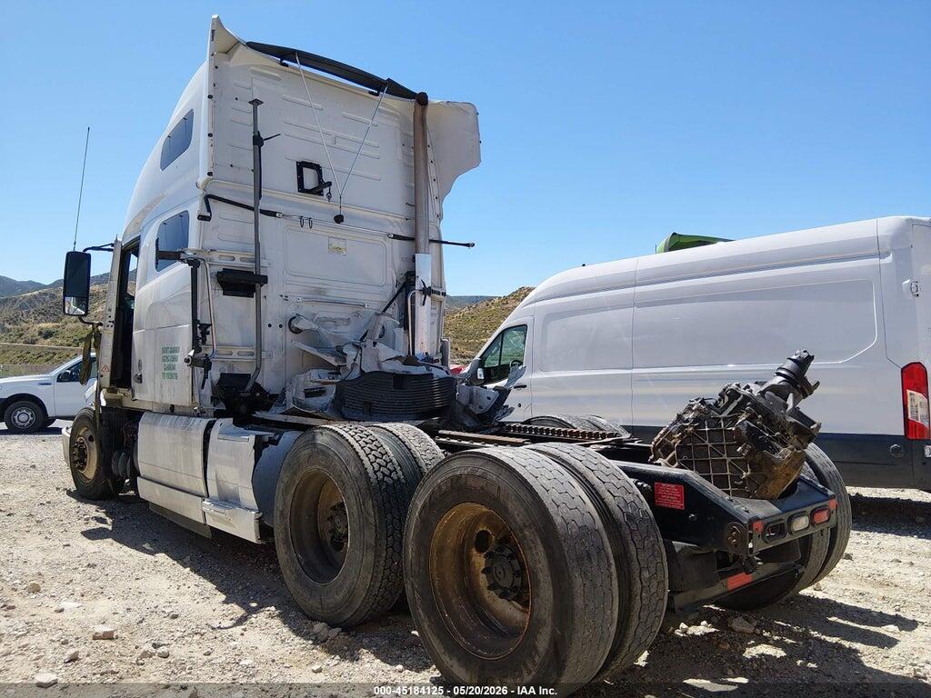 4V4NC9EH5NN298706 2022 VOLVO VNL photo no. 3