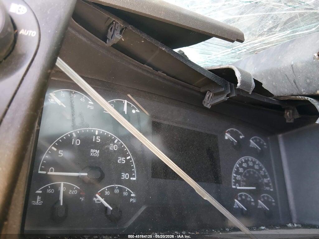 4V4NC9EH5NN298706 2022 VOLVO VNL photo no. 5