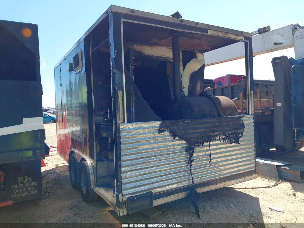 7PLBC1628NM001473 2022 TITANIUM 16' CATERING TRAILER photo no. 3