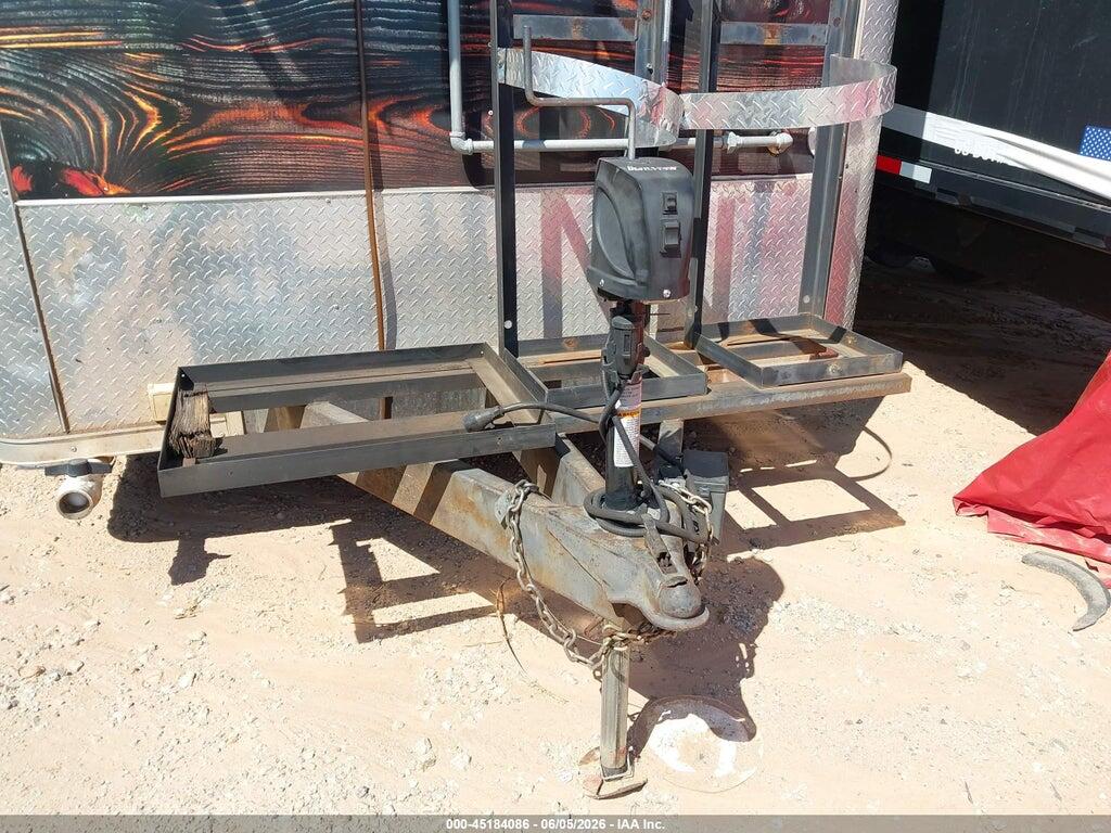 7PLBC1628NM001473 2022 TITANIUM 16' CATERING TRAILER photo no. 7