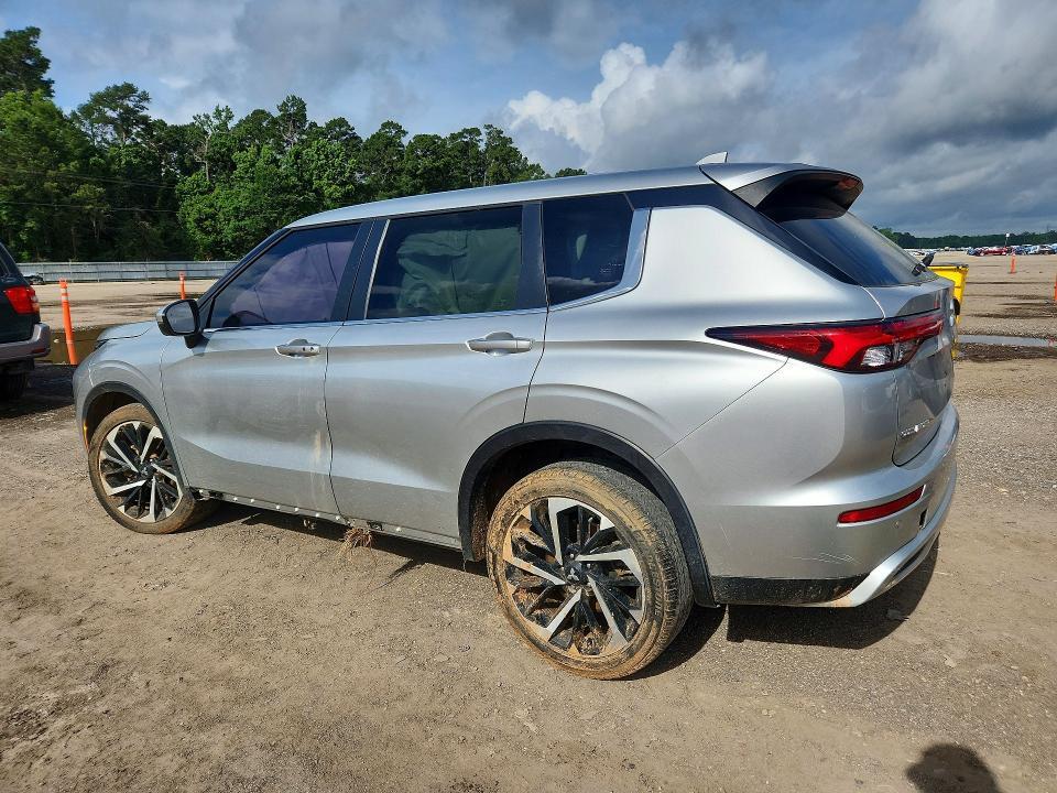 2023 MITSUBISHI OUTLANDER SE — Фото 2 из 12