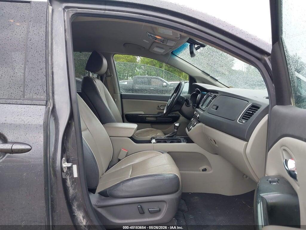 KNDMC5C14H6325415 2017 KIA SEDONA photo no. 5