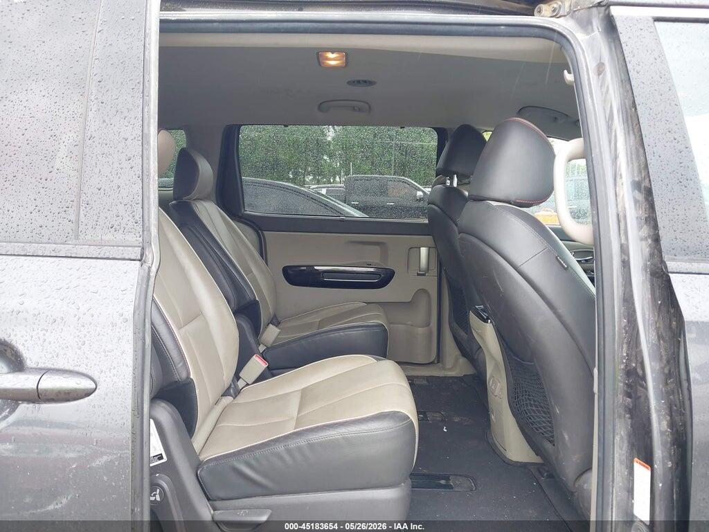 KNDMC5C14H6325415 2017 KIA SEDONA photo no. 8